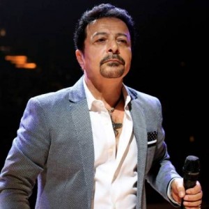 شاهرخ آغوش