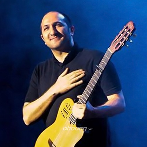 نوید زمردی