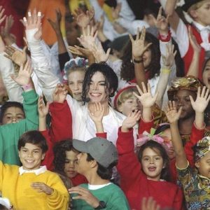 مایکل جکسون Heal The World