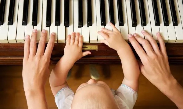 بهترین سن یادگیری موسیقی